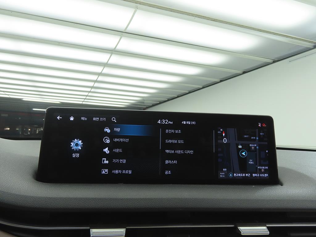 Genesis GV70 2021 Blanco - Importación desde Corea - HF Imports Iquique - Foto 13