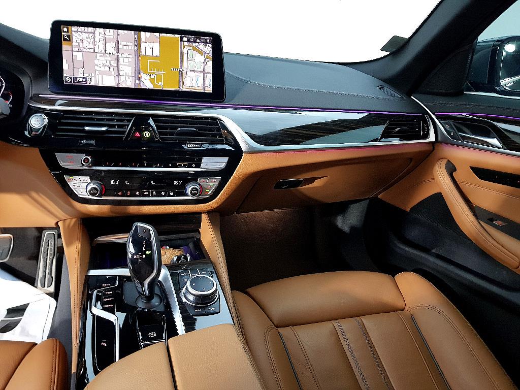 BMW 5 Series - Vista 10