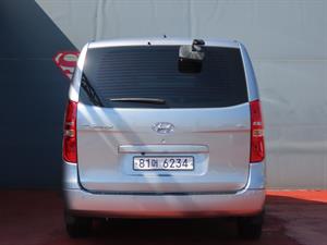 HYUNDAI Starex - Vista 8