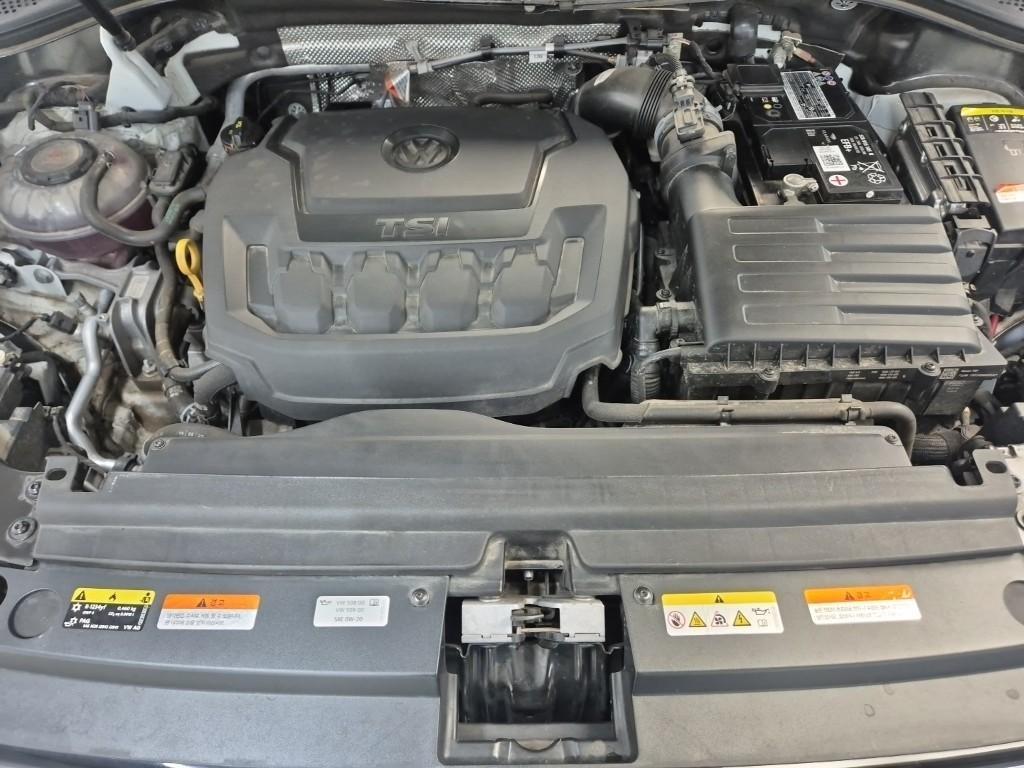 Volkswagen Tiguan - Vista 5