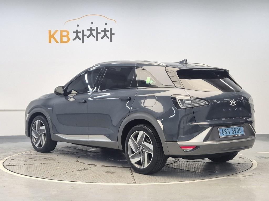 HYUNDAI Nexo - Vista 3