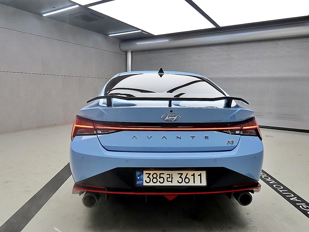 HYUNDAI Avante - Vista 3