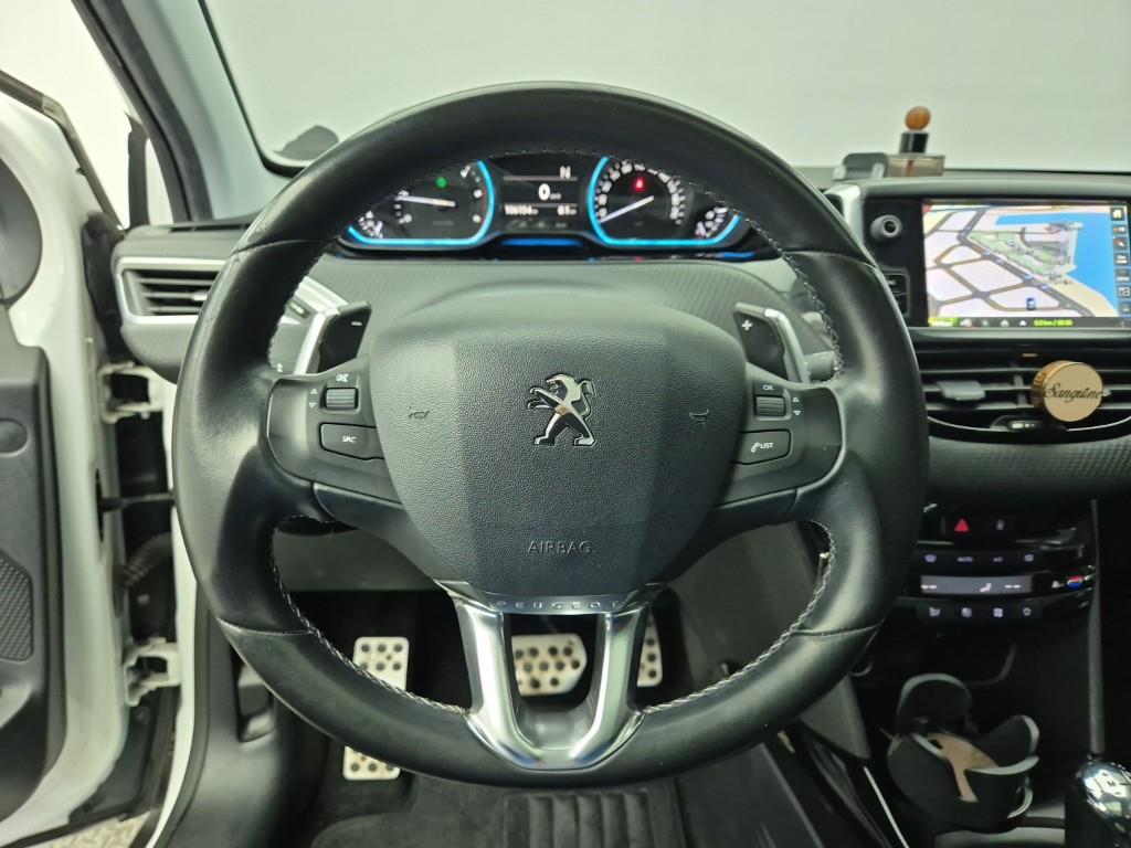 Peugeot 2008 - Vista 9