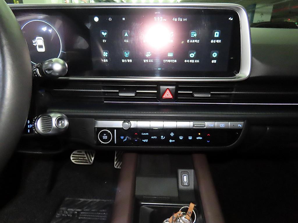 HYUNDAI Ioniq 6 - Vista 11