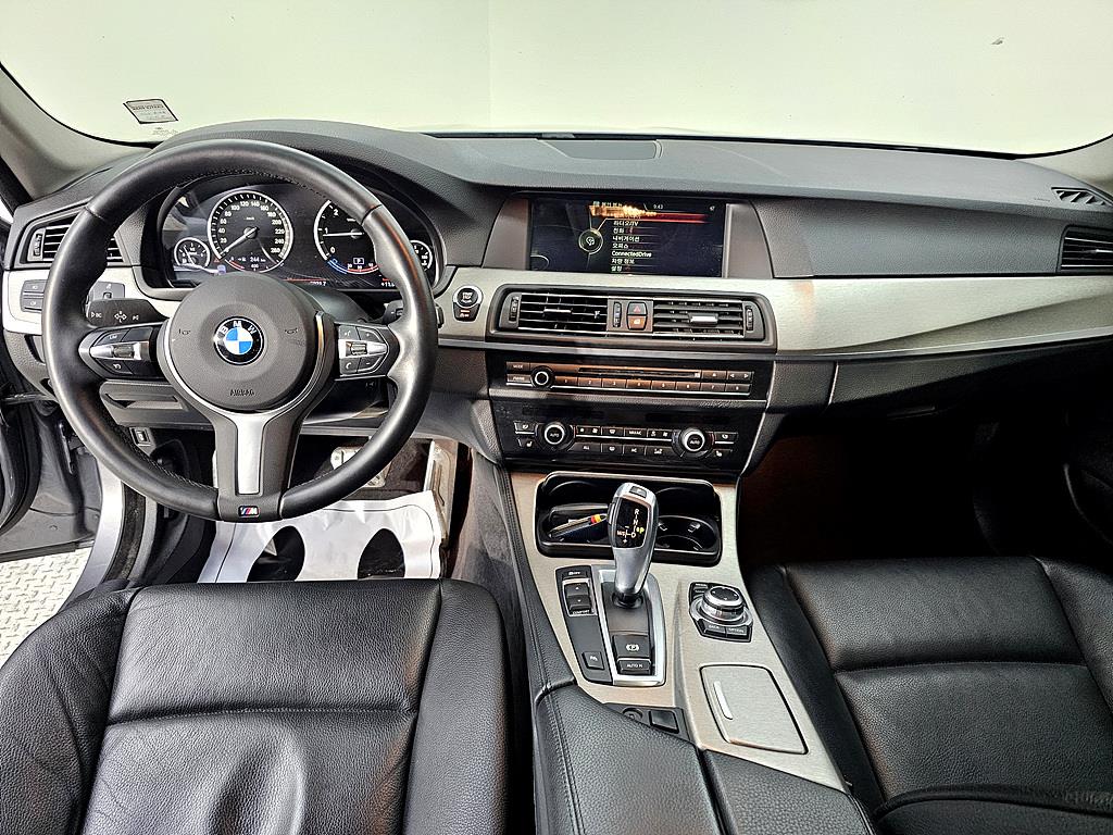 BMW 5 Series - Vista 5