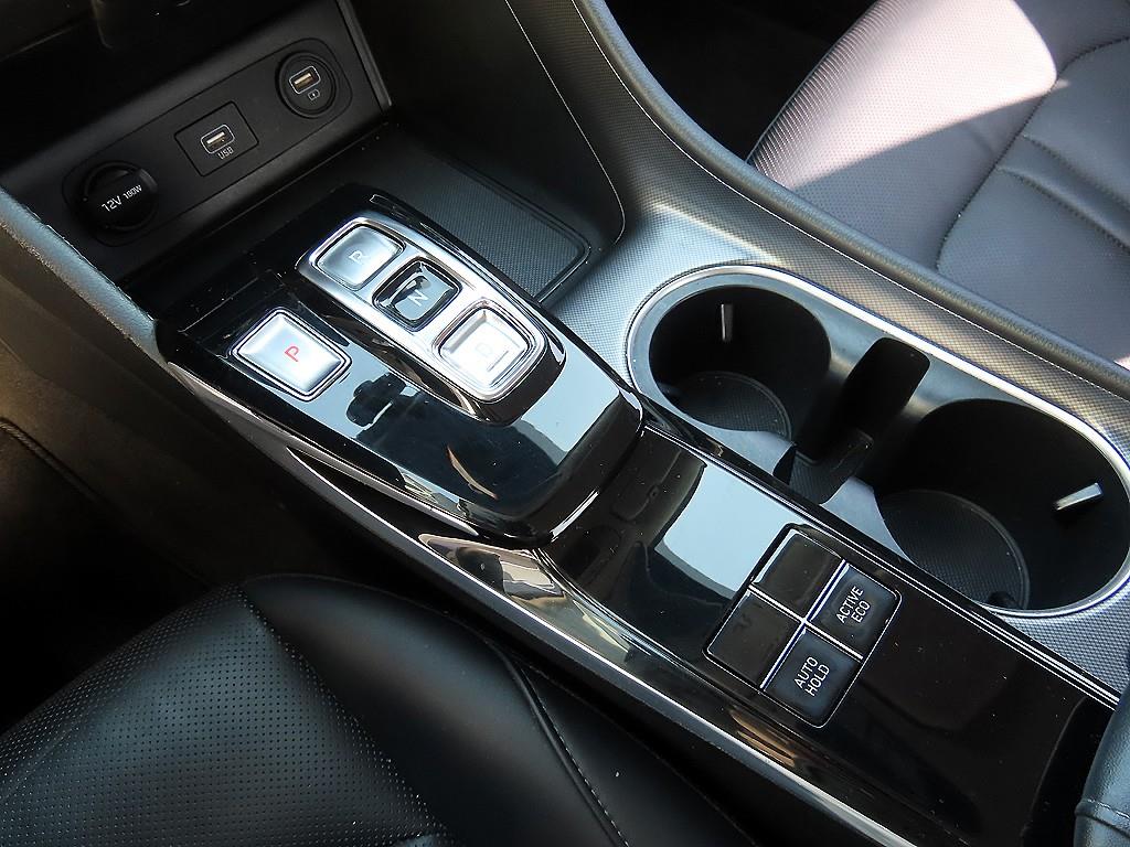 HYUNDAI Sonata - Vista 10