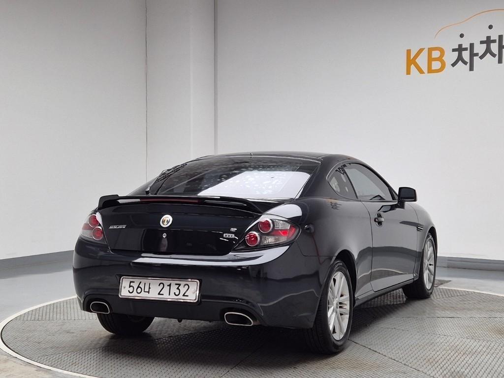 HYUNDAI Tuscani - Vista 3