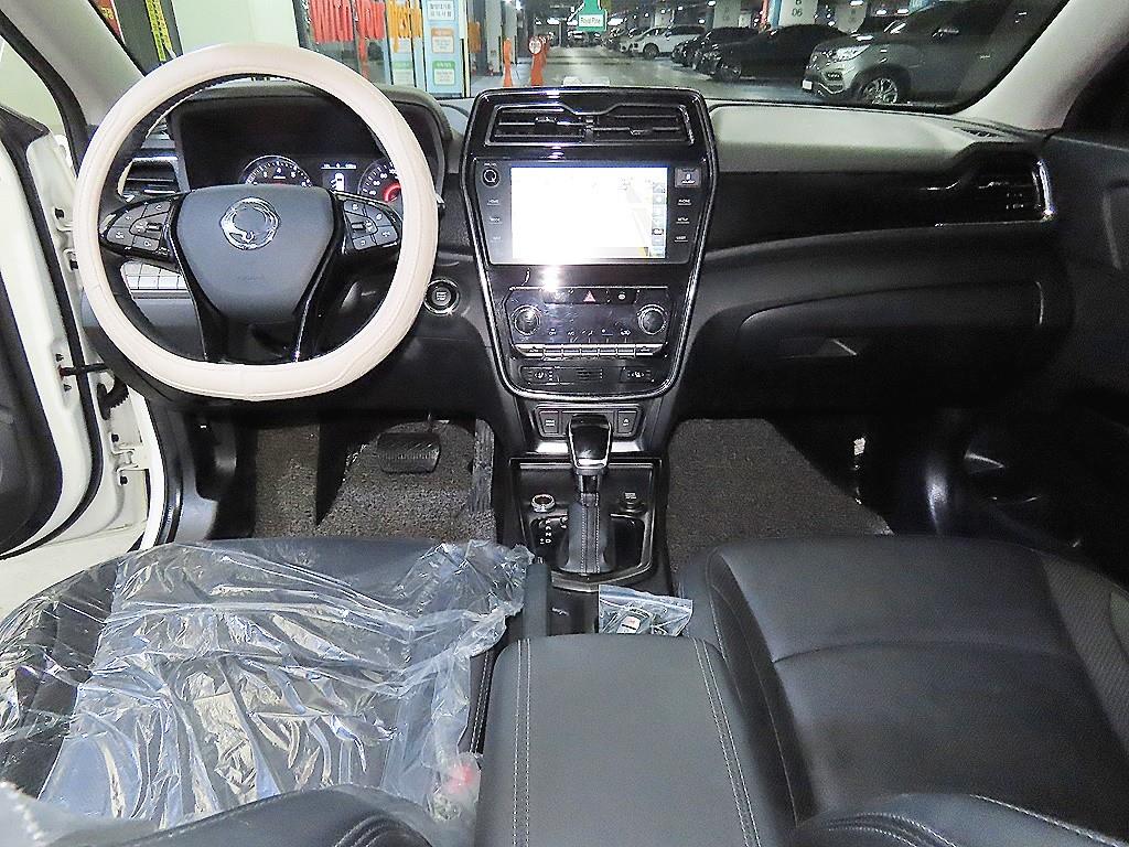 Ssangyong Tivoli - Vista 10