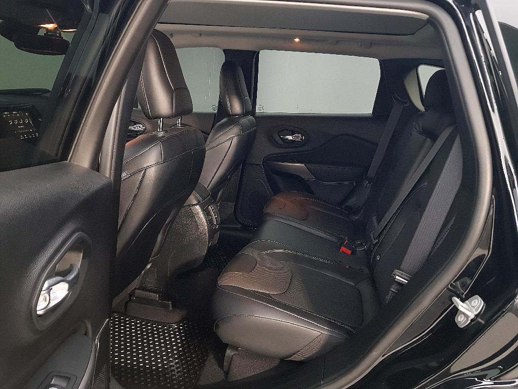 Jeep Cherokee - Vista 9