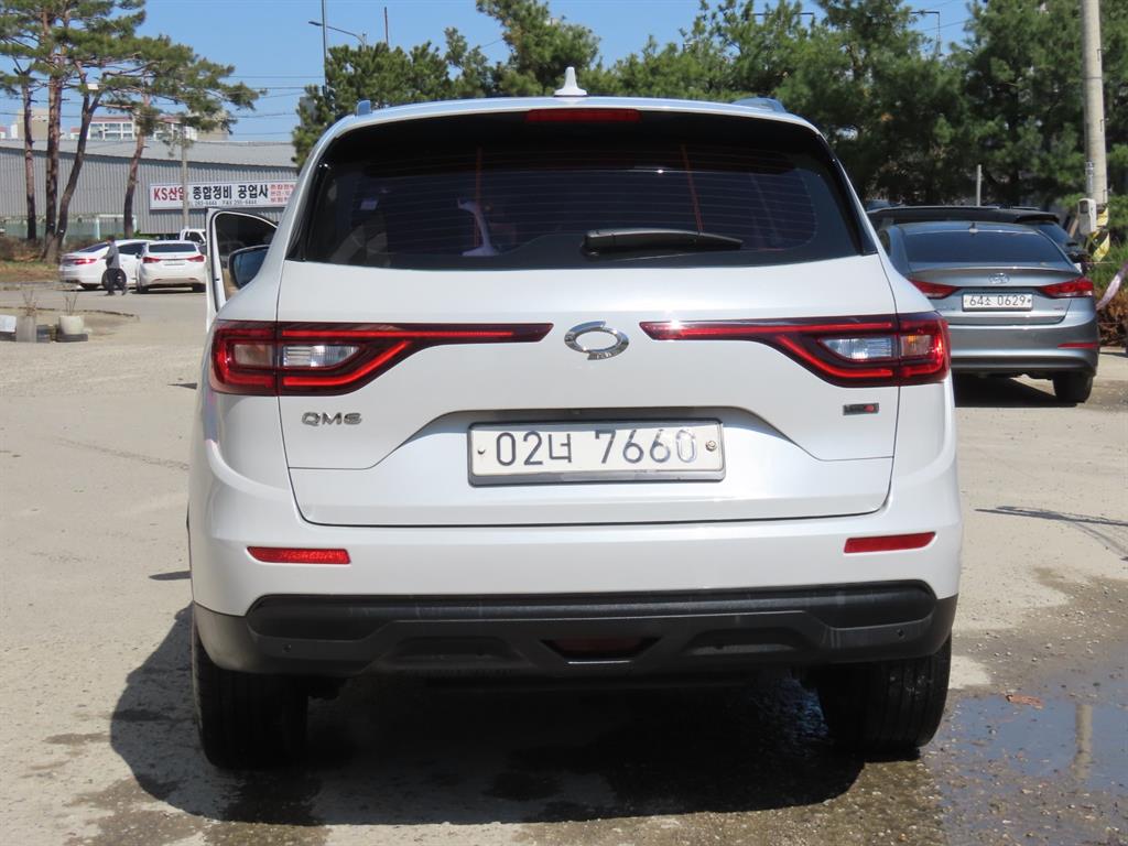 SAMSUNG QM6 - Vista 4