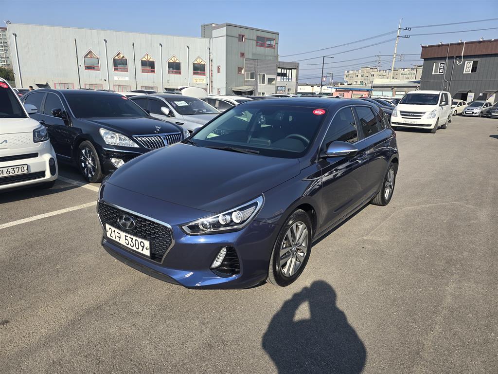 HYUNDAI i30 - Vista 2