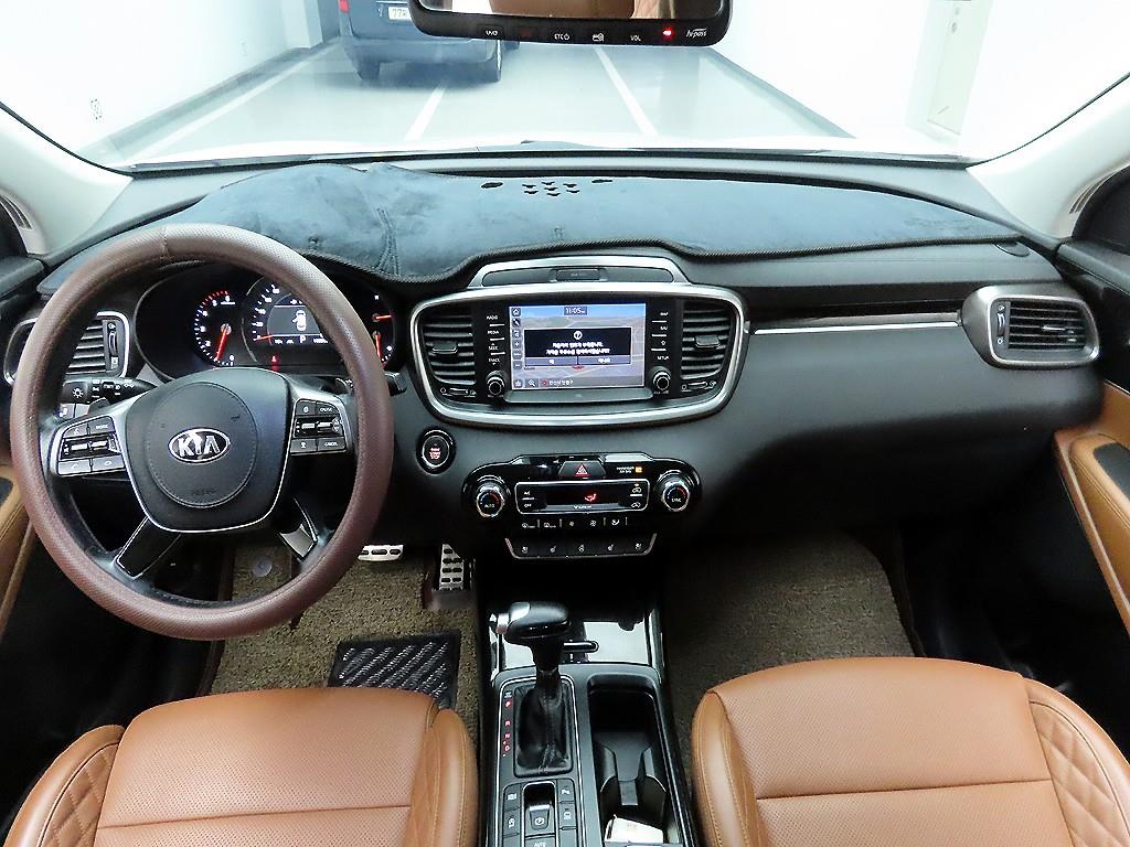KIA Sorento - Vista 8