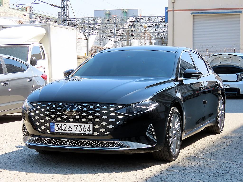 HYUNDAI Grandeur - Vista 2