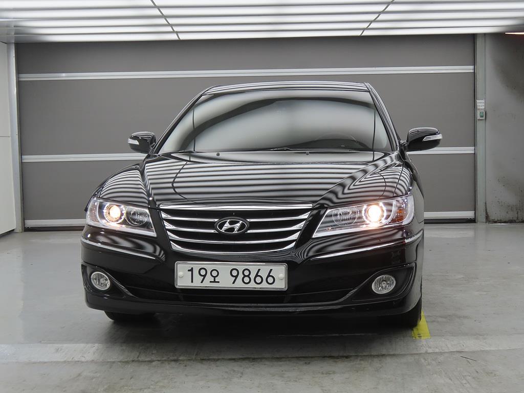 HYUNDAI Grandeur - Vista 2