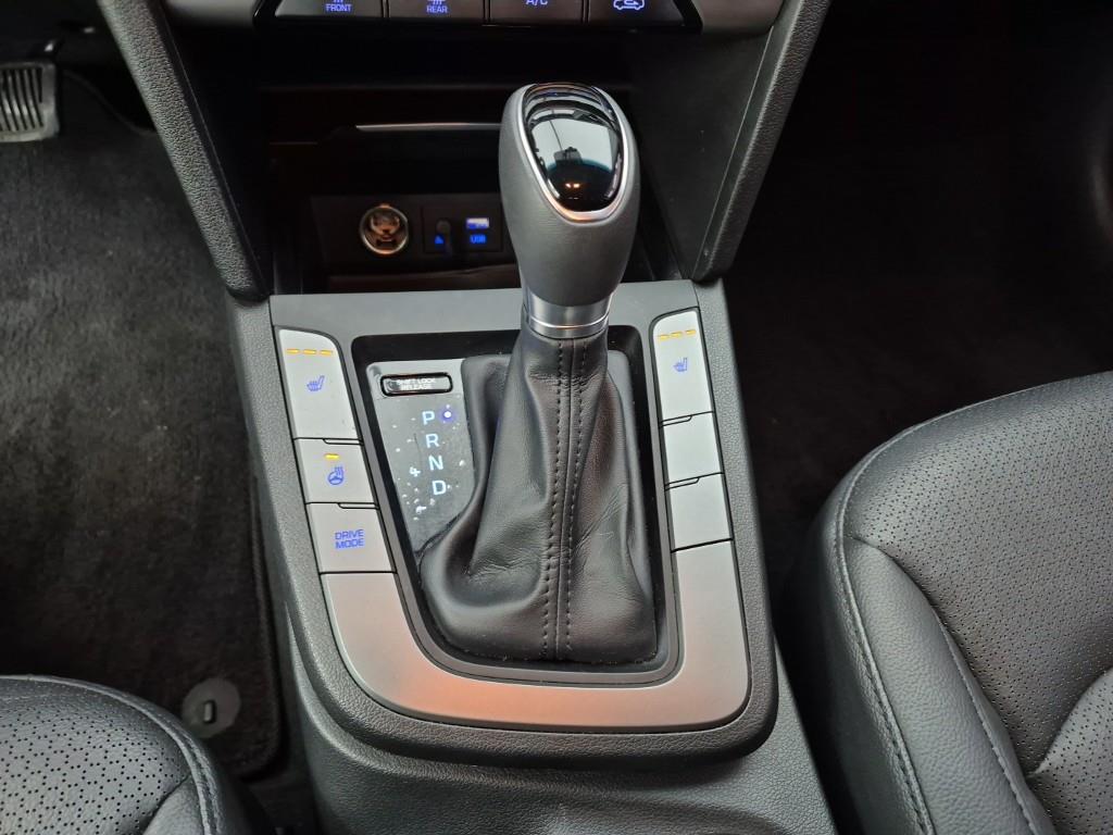 HYUNDAI Avante - Vista 8