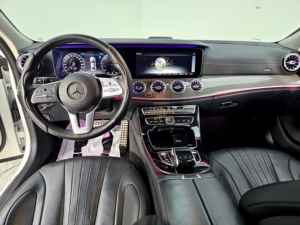 Mercedes Benz CLS Class - Vista 5