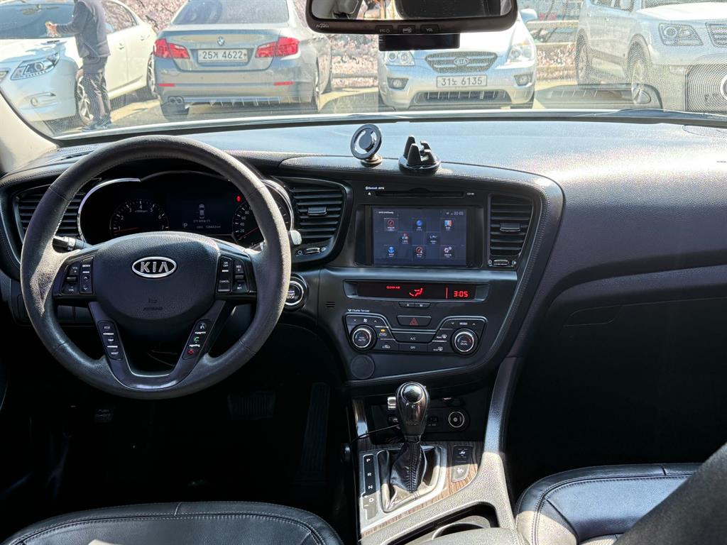 KIA K5 - Vista 8
