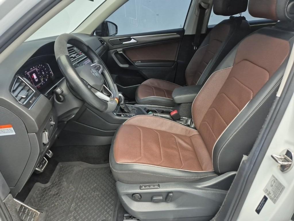 Volkswagen Tiguan - Vista 11