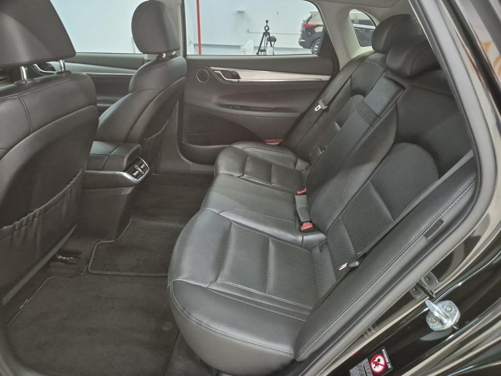 HYUNDAI Grandeur - Vista 12