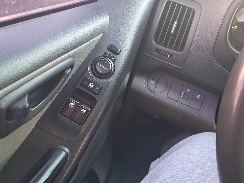 HYUNDAI Starex - Vista 8