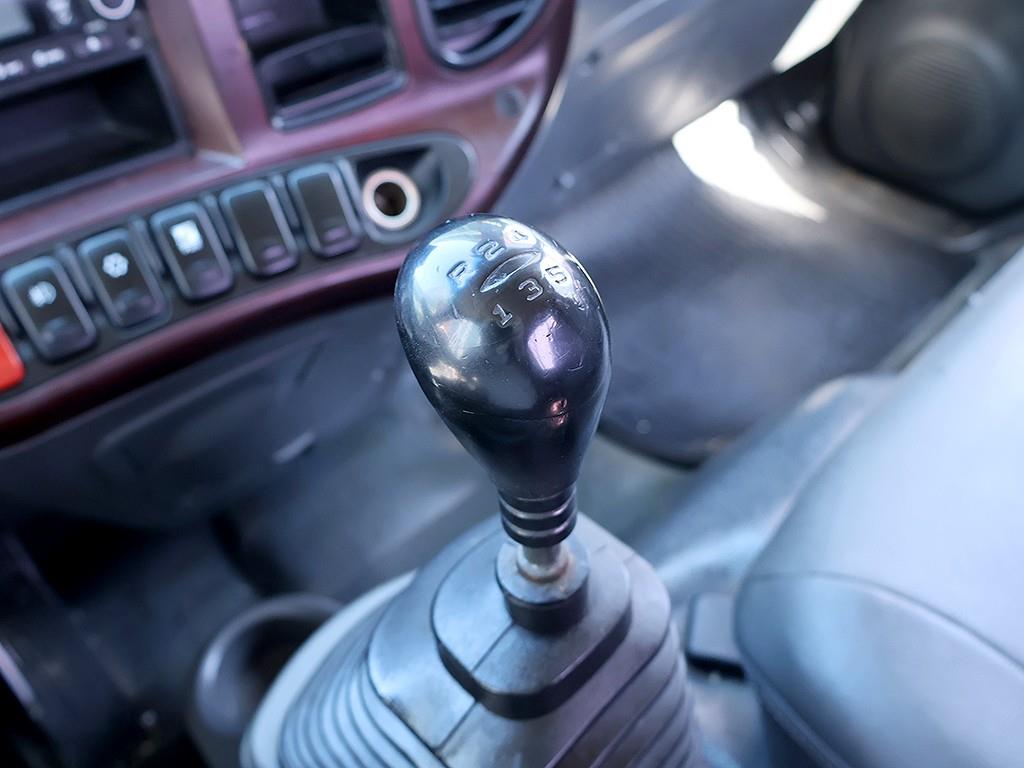 medium and large cargo Cargo 2014 Blanco - Importación desde Corea - HF Imports Iquique - Foto 7