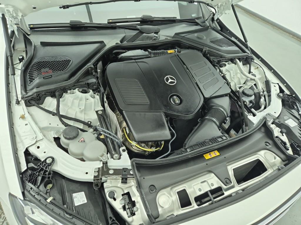 Mercedes Benz E class - Vista 6