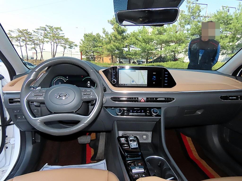 HYUNDAI Sonata - Vista 7