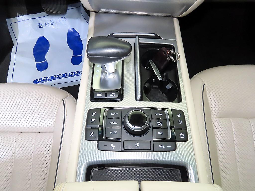 Genesis G80 - Vista 12