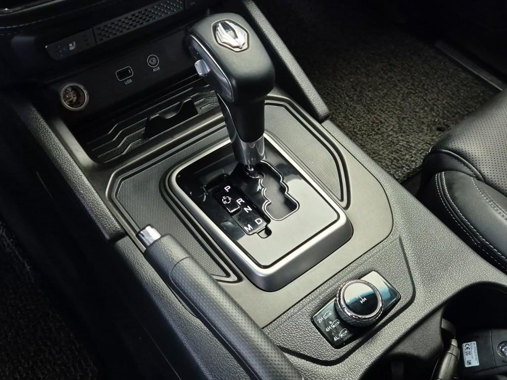 Ssangyong Rexton - Vista 8