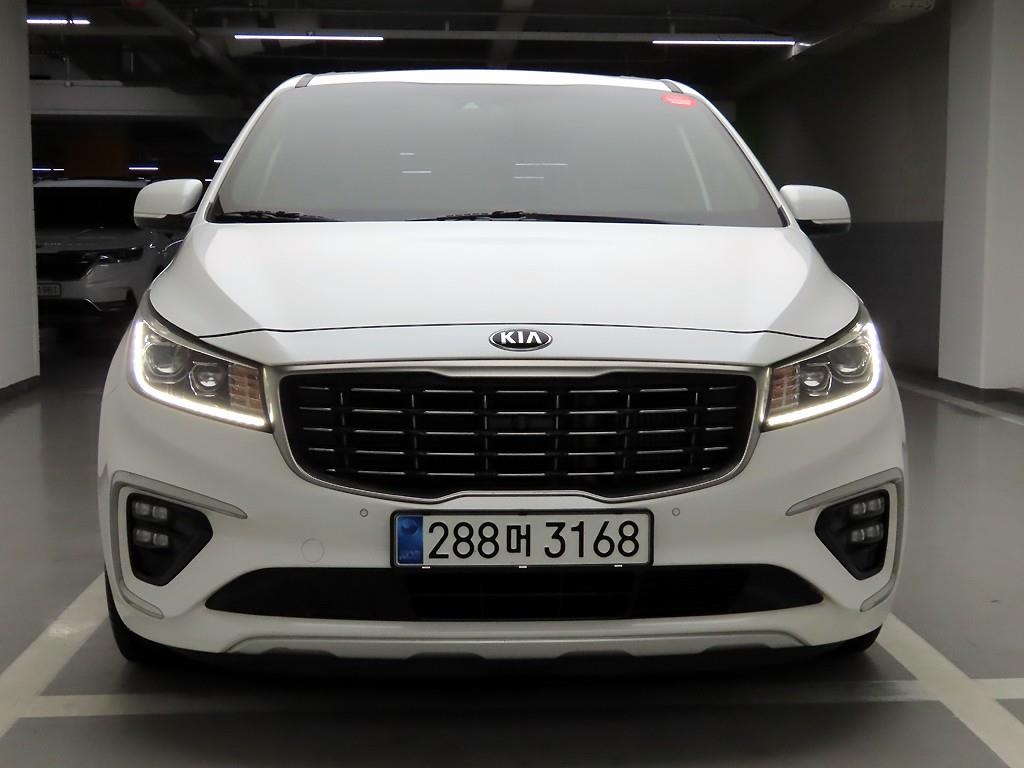 KIA Carnival - Vista 2