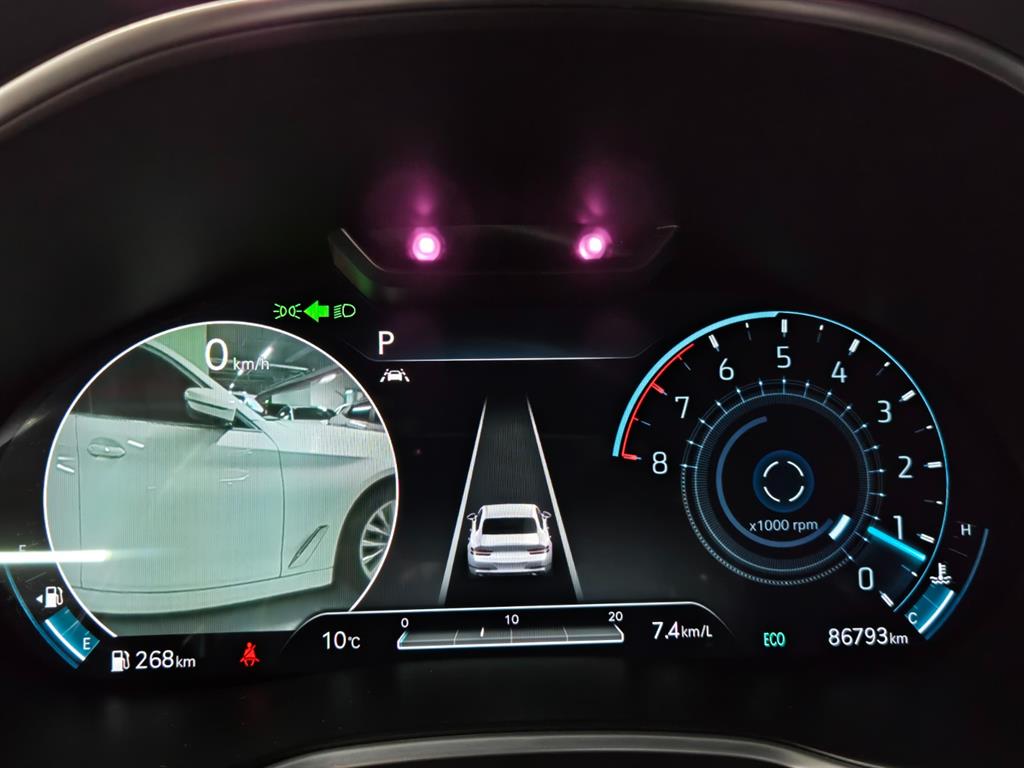 Genesis G80 - Vista 9