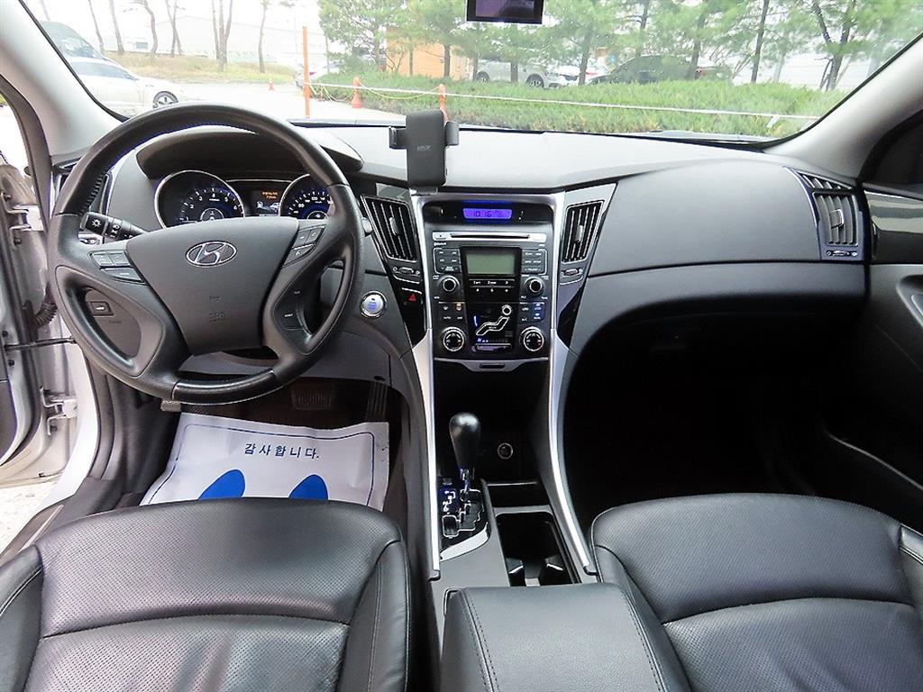 HYUNDAI Sonata - Vista 7