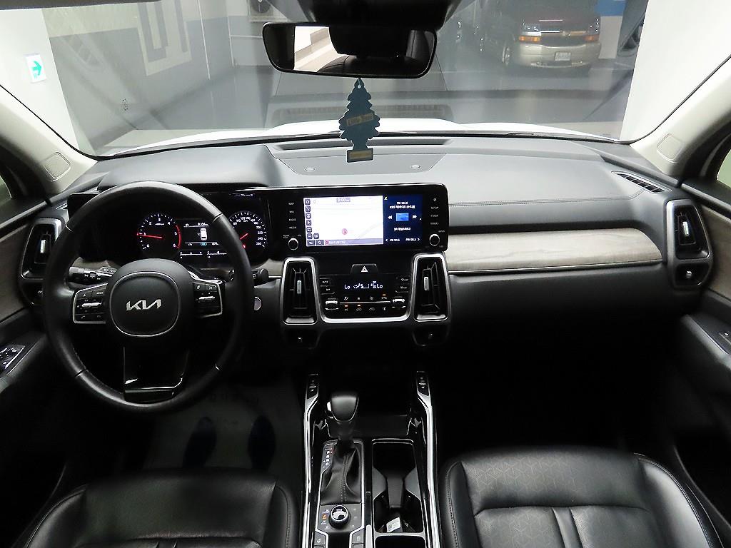 KIA Sorento - Vista 8