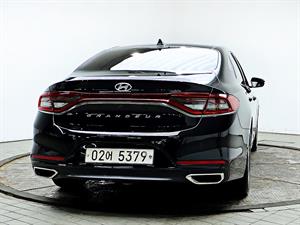 HYUNDAI Grandeur - Vista 6