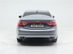 HYUNDAI Grandeur - Vista 10