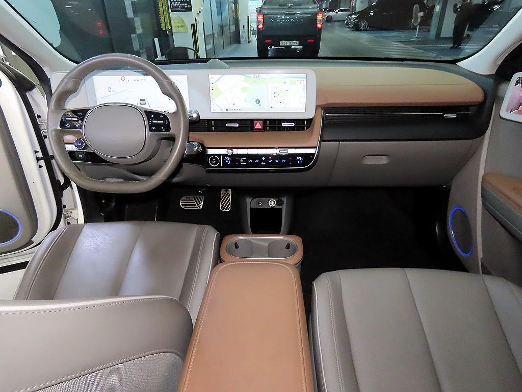 HYUNDAI Ioniq 5 - Vista 10