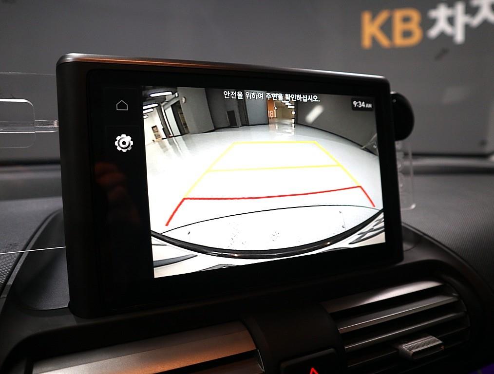 HYUNDAI Casper - Vista 11