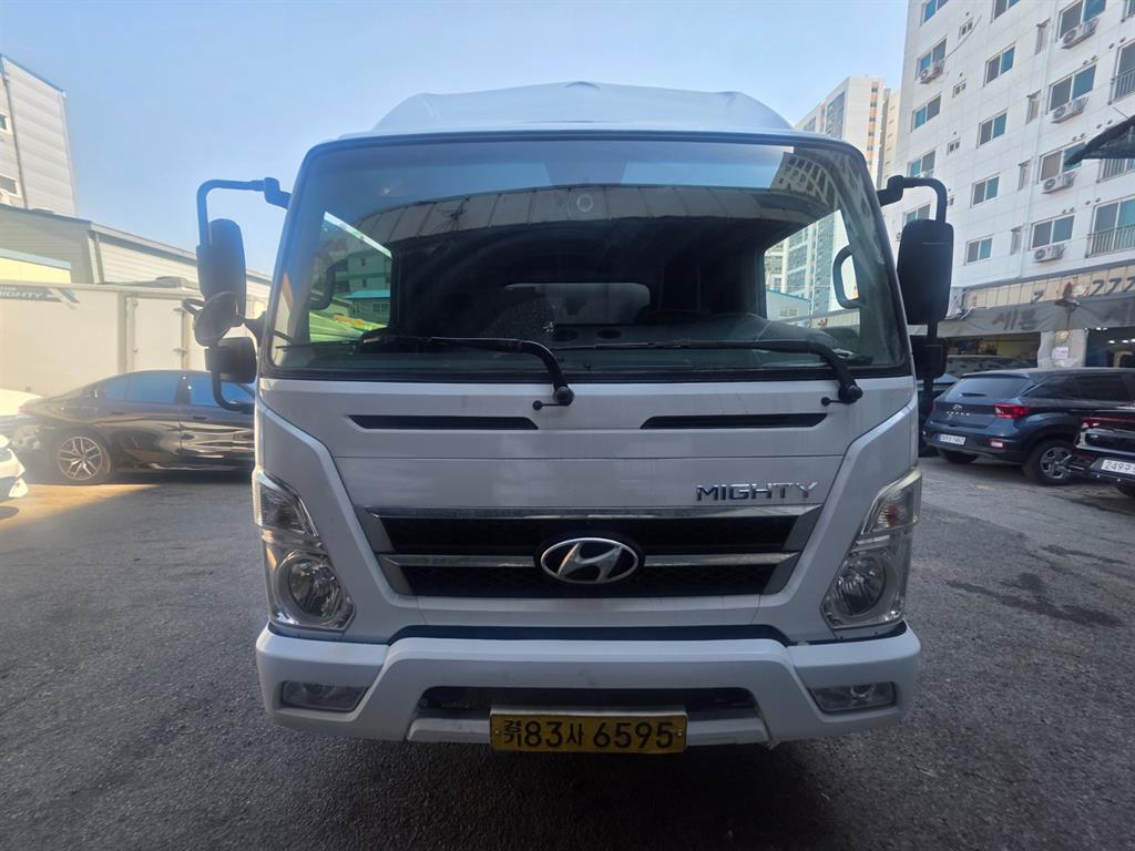 medium and large cargo Cargo 2015 Blanco - Importación desde Corea - HF Imports Iquique - Foto 1