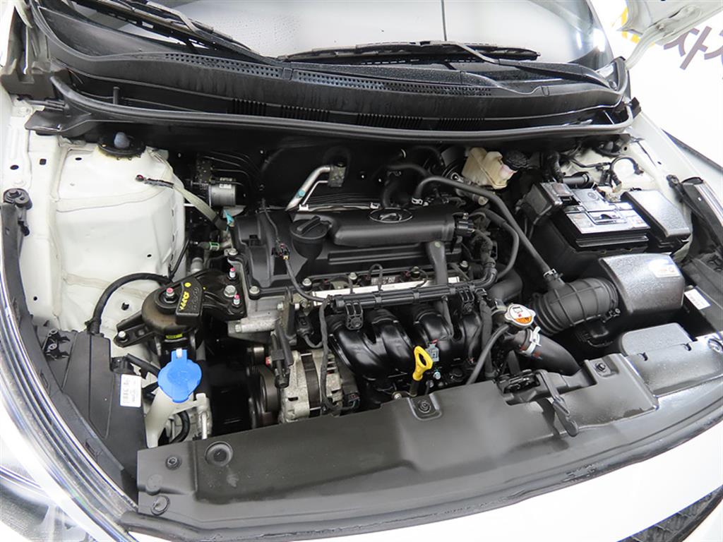 HYUNDAI Accent 2019 Blanco - Importación desde Corea - HF Imports Iquique - Foto 19