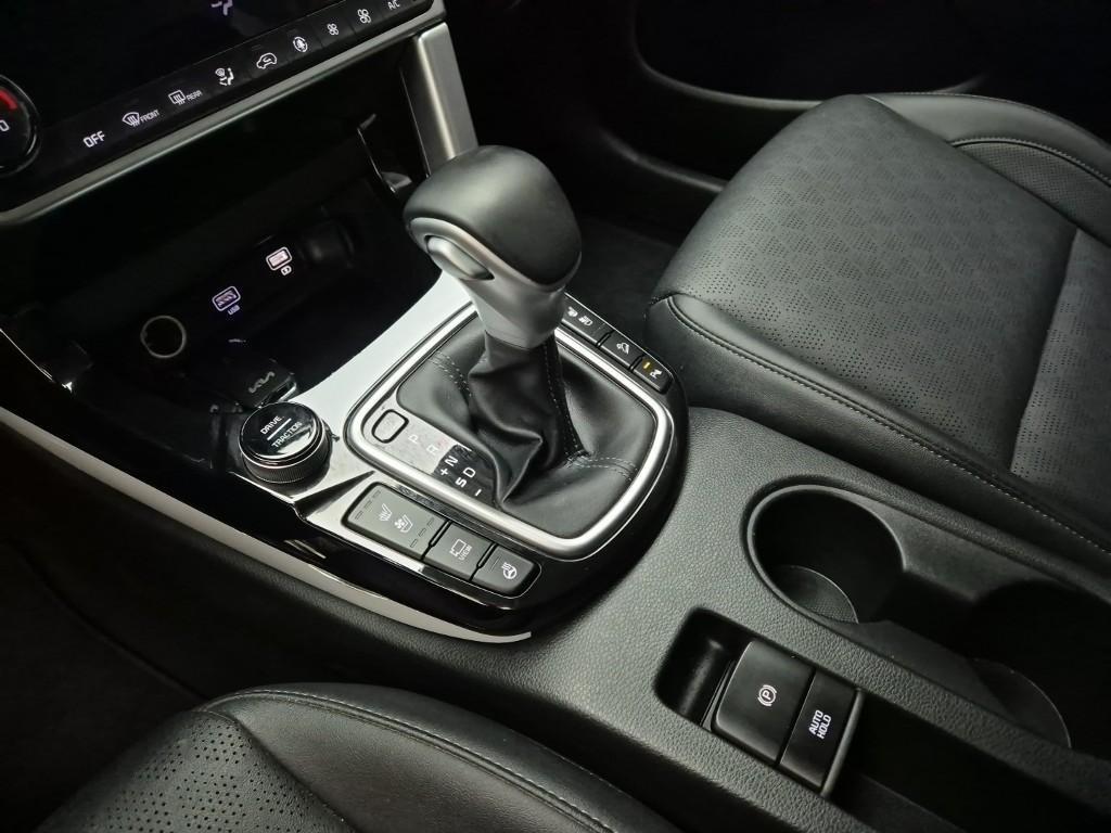 KIA Seltos - Vista 8