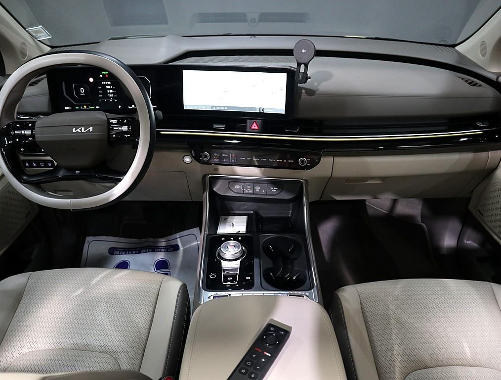 KIA Carnival - Vista 5