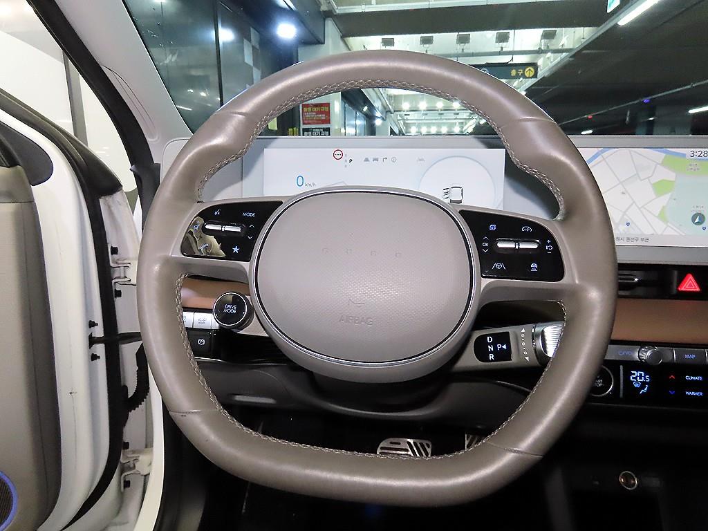 HYUNDAI Ioniq 5 - Vista 8