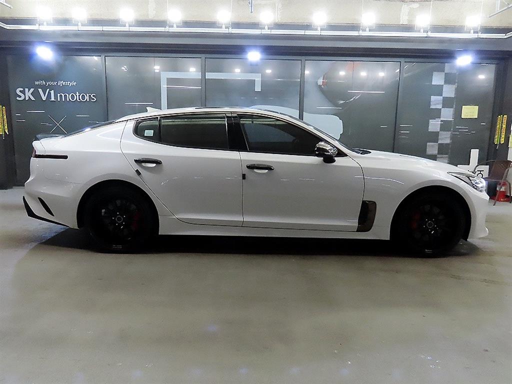 KIA Stinger - Vista 3