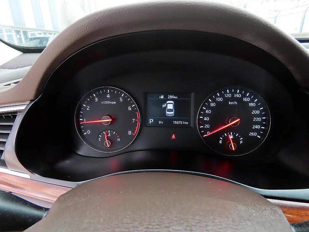 KIA K7 - Vista 9