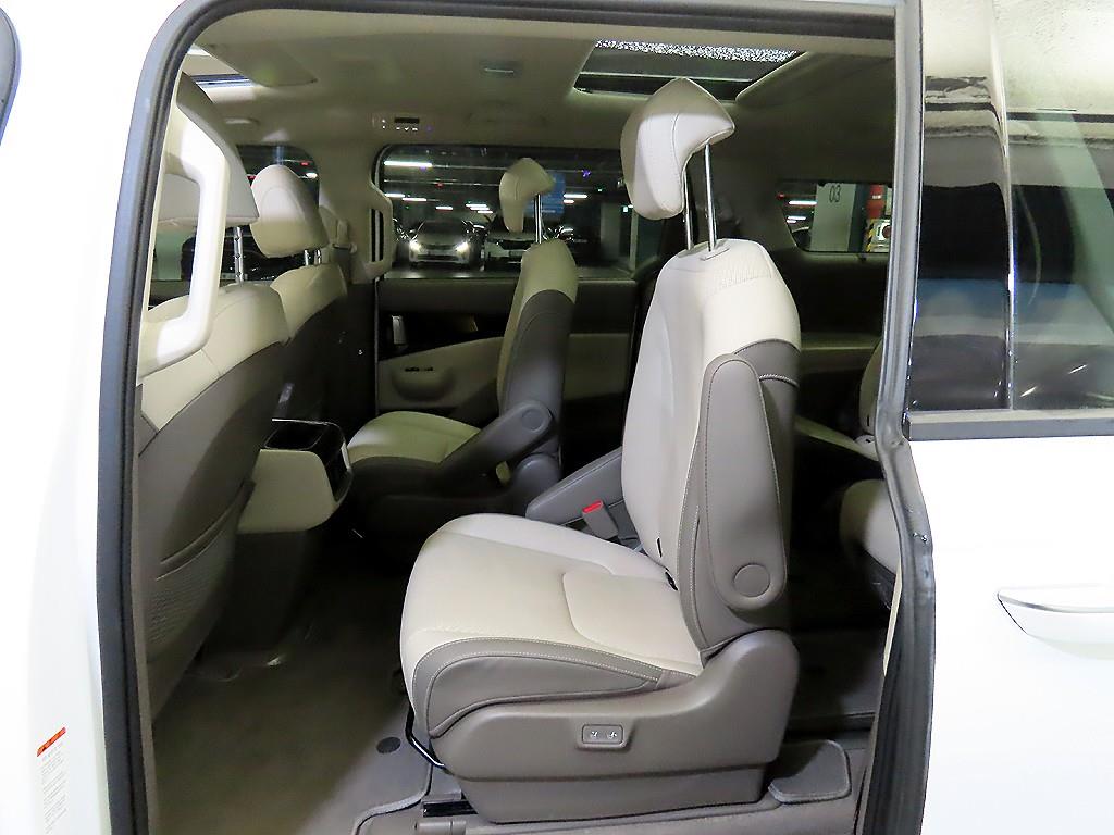 KIA Carnival - Vista 7