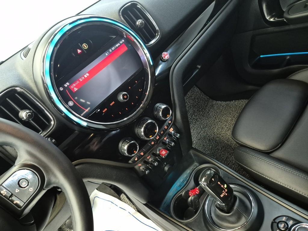 Mini Countryman - Vista 10