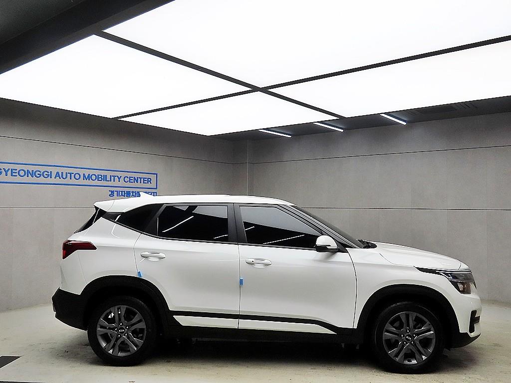 KIA Seltos - Vista 2