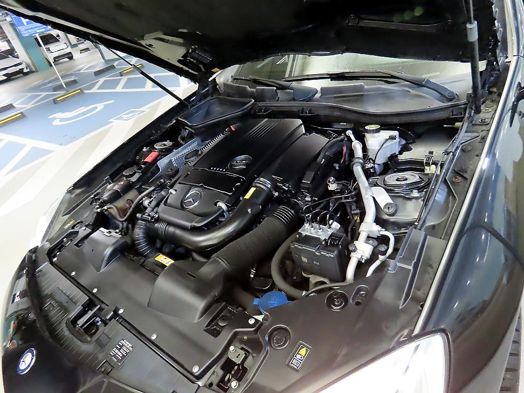 Mercedes Benz SLK Class 2015 Negro - Importación desde Corea - HF Imports Iquique - Foto 19