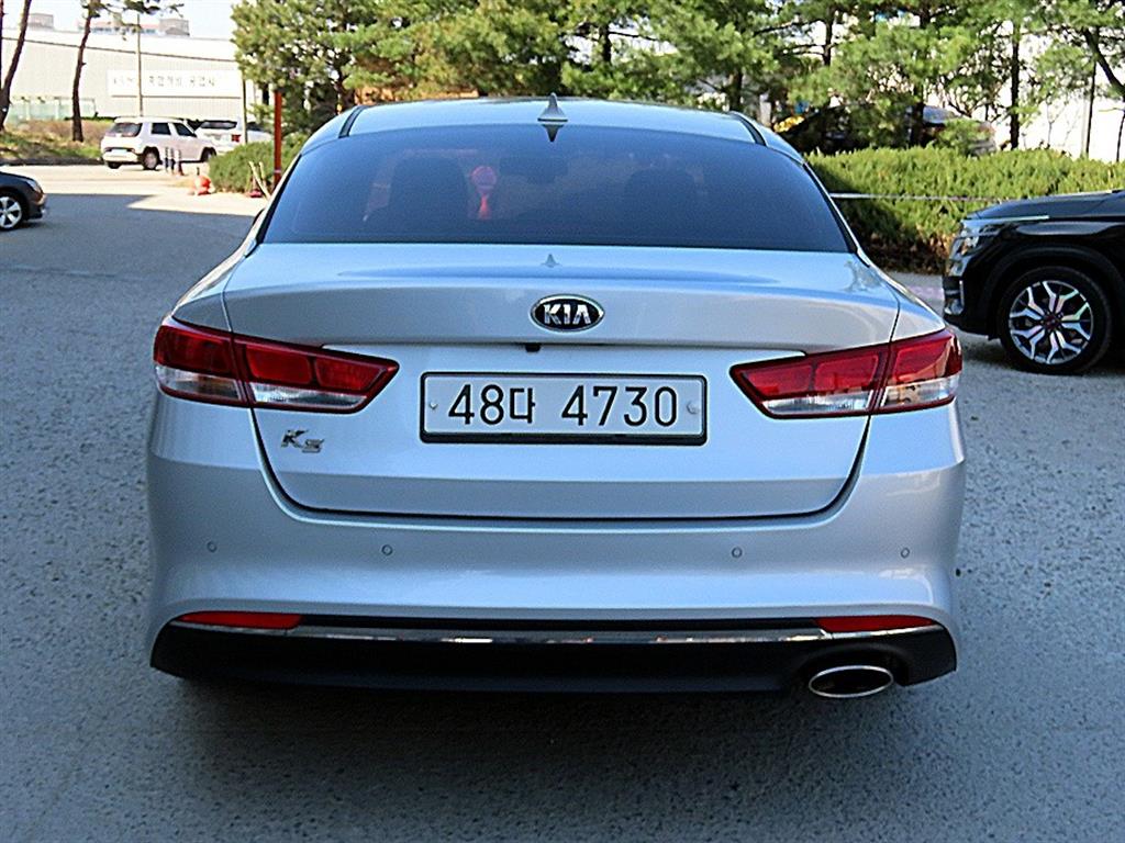 KIA K5 - Vista 4