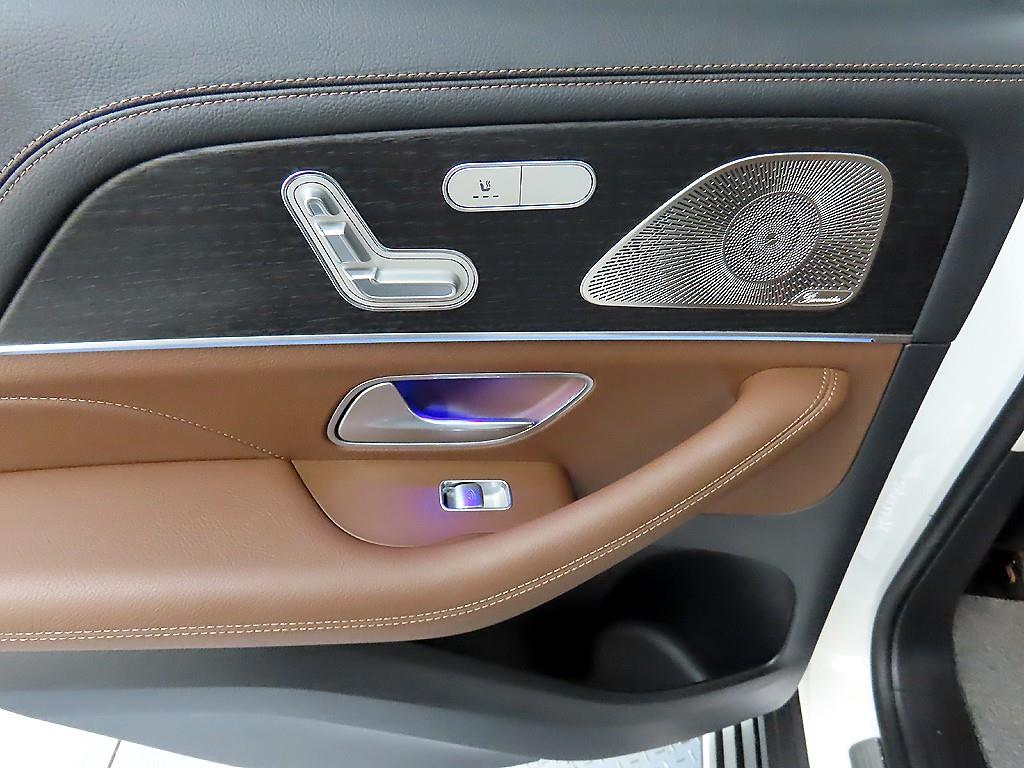 Mercedes Benz GLE Class - Vista 12